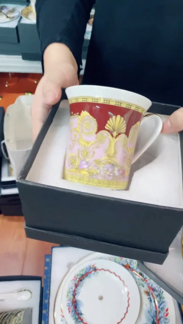 【闪购商品】杯鸿辉家品牌瓷器，京东包邮！