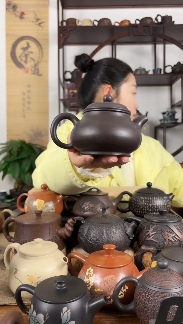 云南建水紫陶茶壶220CC左右球孔微瑕