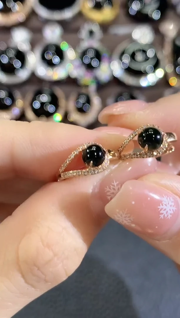 18K金镶嵌翡翠耳饰A5翡翠