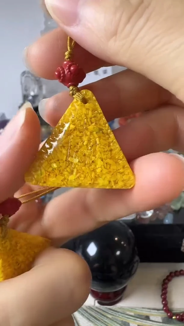 天然辰砂5矿坑手机链