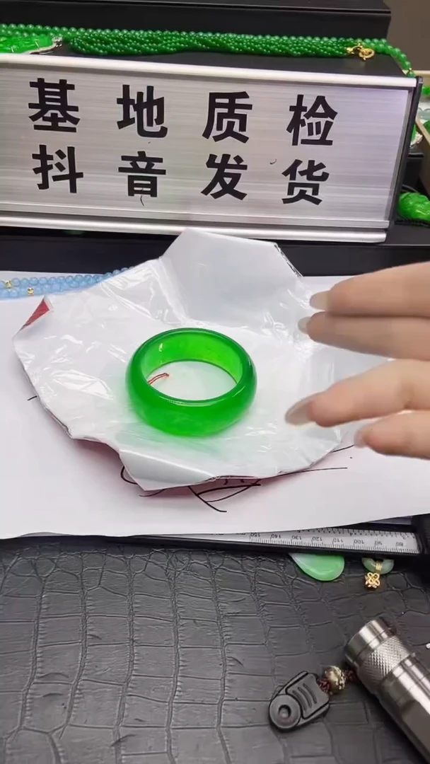 未镶嵌手镯翡翠翡翠满绿轮胎手镯K26