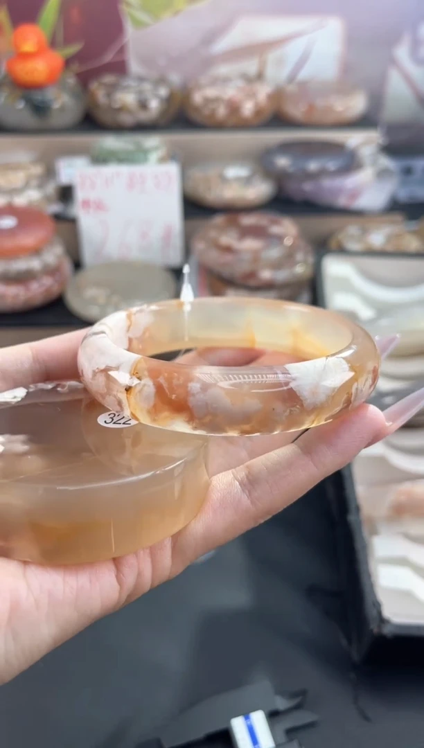 未镶嵌手镯石英质玉63