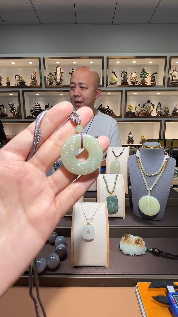 和田玉未镶嵌挂件苏