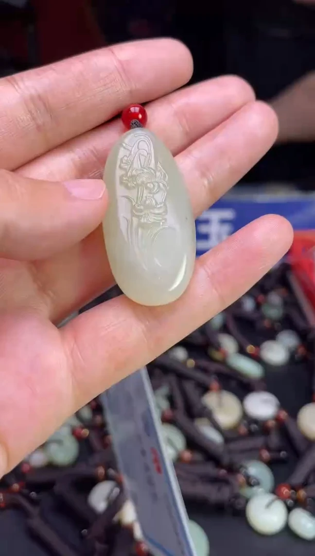 未镶嵌和田玉挂件1