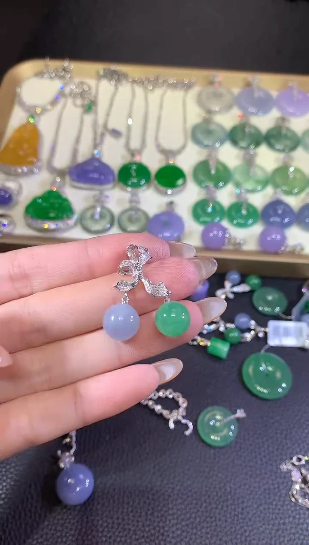 翡翠18K金镶嵌吊坠(不含链)73-樱桃（多样性发货一件）