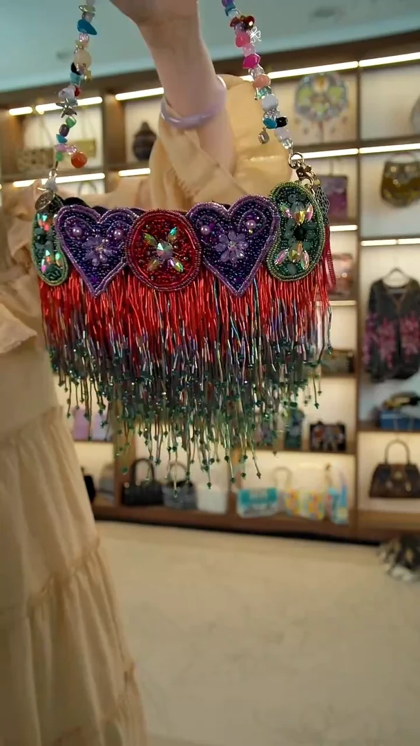 织物29百格汇手工串珠包