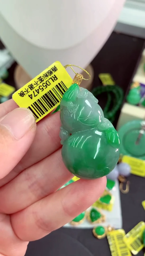 吊坠(不含链)18K金镶嵌翡翠挂件