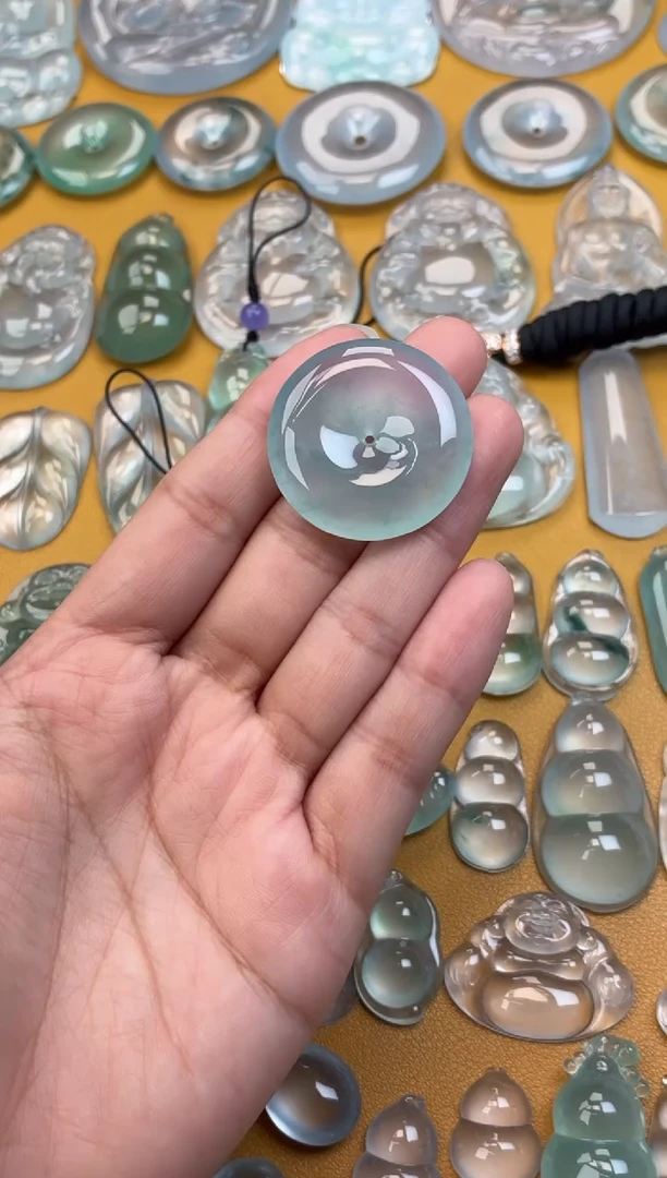 翡翠未镶嵌吊坠(不含链)平安扣 31.2 6.2