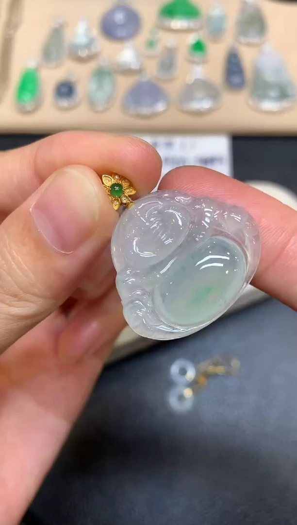 颈饰18K金镶嵌翡翠佛公【无服务费【48小时鉴赏期】