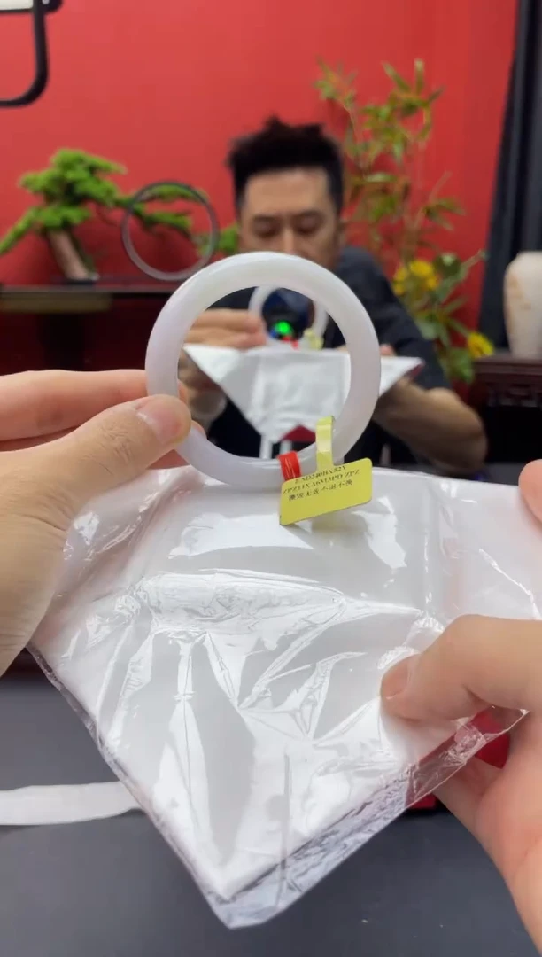 未镶嵌手镯翡翠3