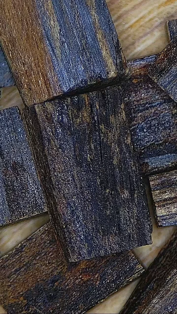 沉香沉香碎屑文莱黑棋碎料 沉水  1g