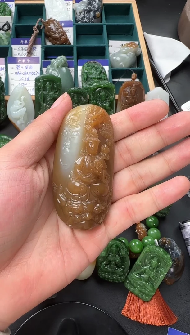 未镶嵌和田玉挂件l30