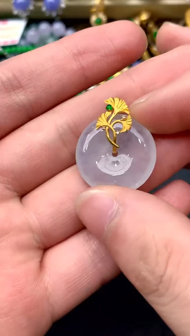 颈饰18K金镶嵌翡翠161 -中国好珍宝