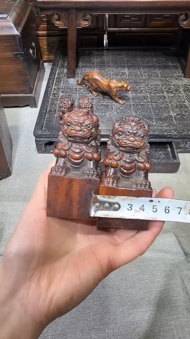 木黄杨带座狮子1111