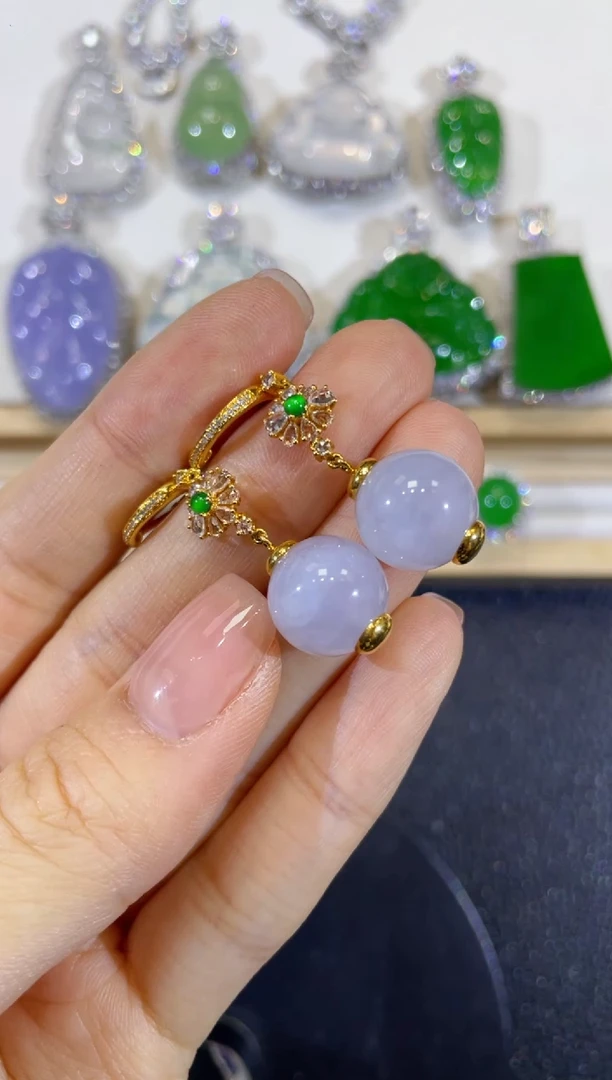 颈饰18K金镶嵌翡翠团购4