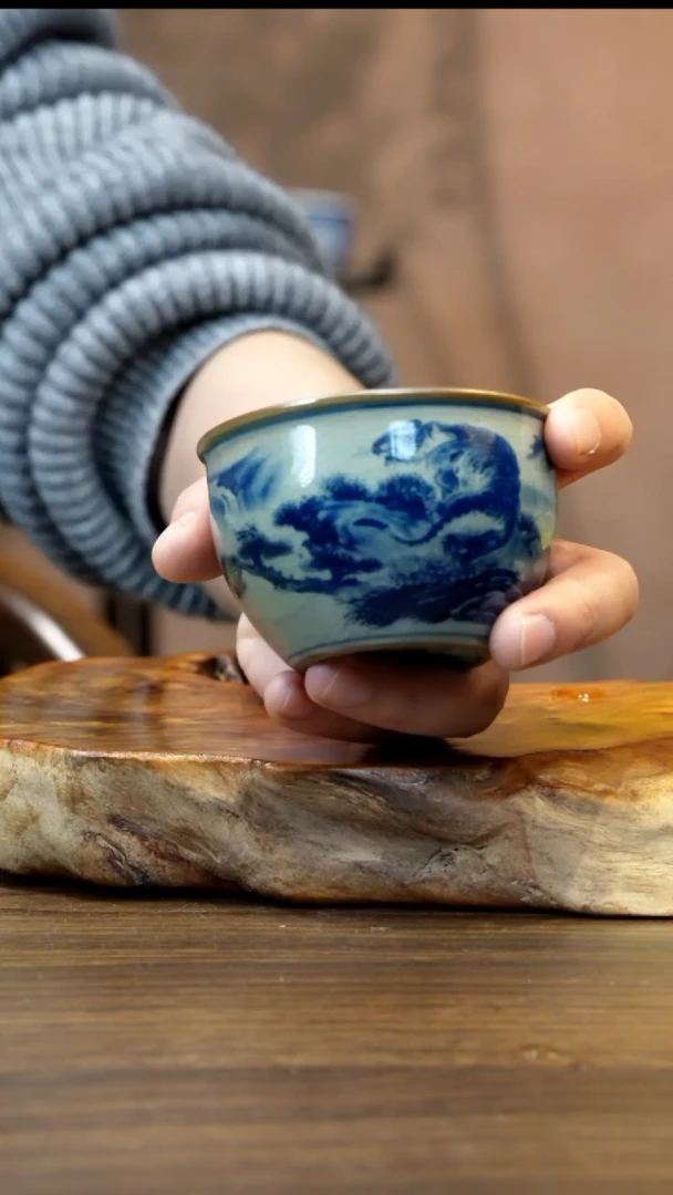 景德镇陶瓷虎啸风生缸杯