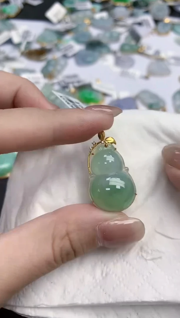 【闪购商品】翡翠颈饰18K金镶嵌天然缅甸翡翠A货
