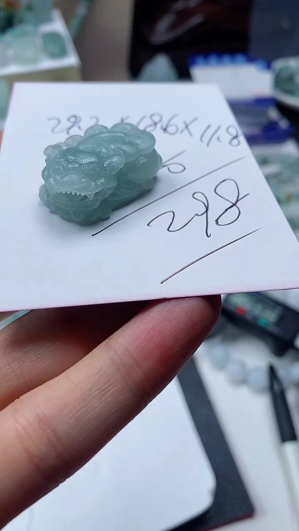 定制翡翠未镶嵌貔貅