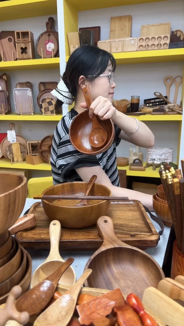 酸枣木碗15*1柯木勺子18*6