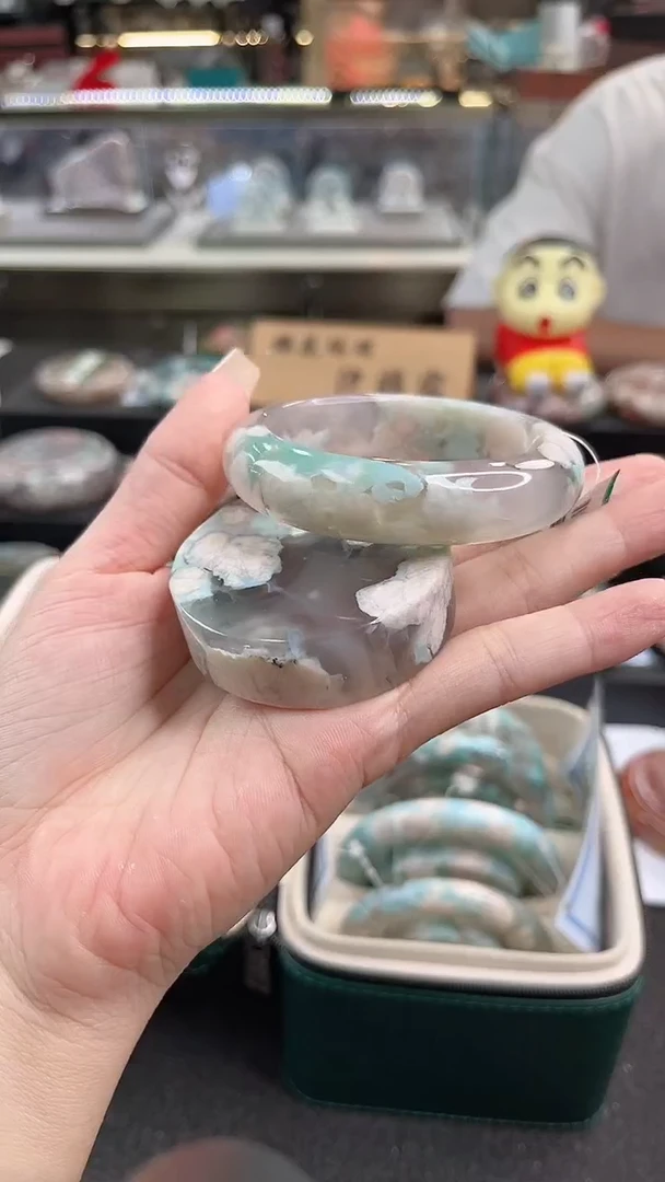 未镶嵌手镯石英质玉尘*丷圈口（赠品镯心）