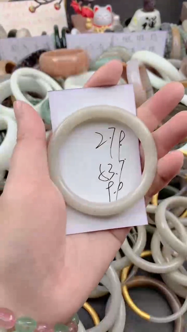 未镶嵌手镯石英质玉279