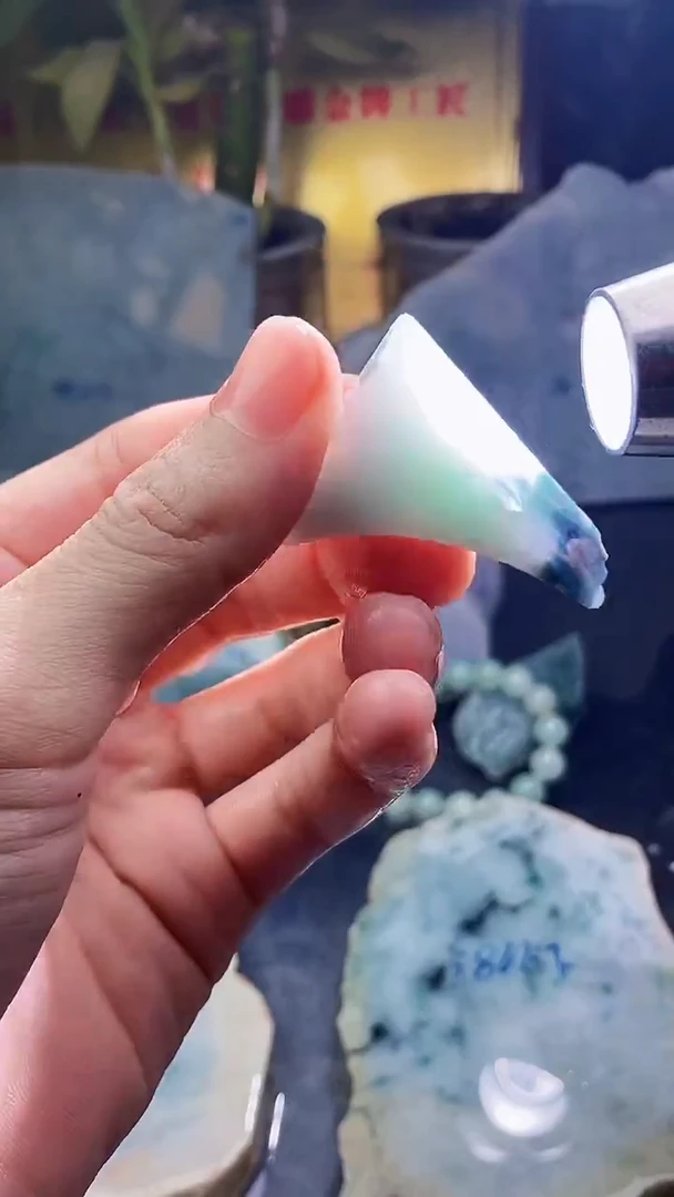 未镶嵌挂件翡翠小雨208