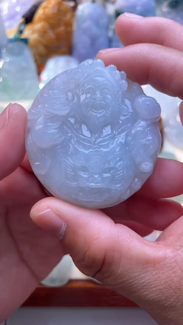 翡翠未镶嵌颈饰财神