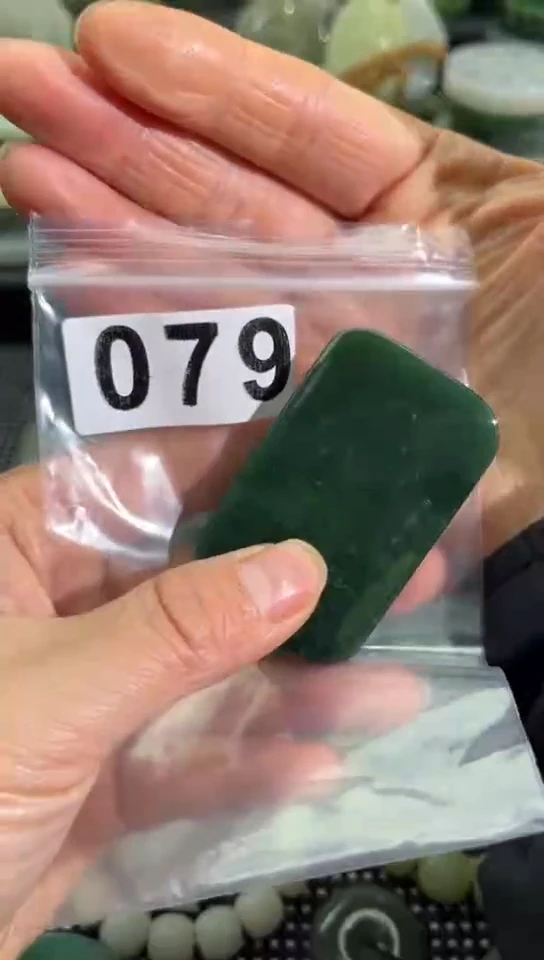 未镶嵌和田玉珠宝半成品牌子