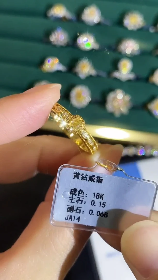 18K金镶嵌戒指钻石7
