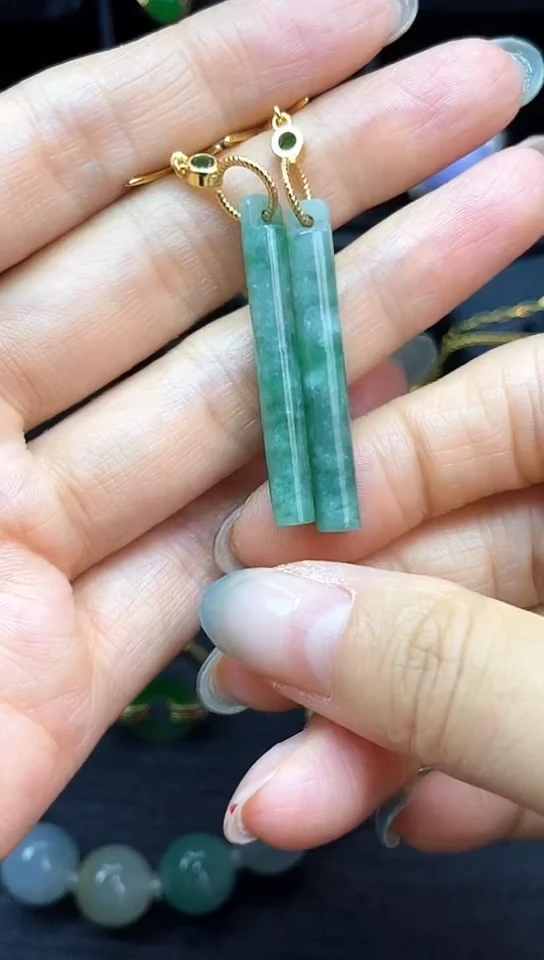 未镶嵌翡翠耳饰耳饰