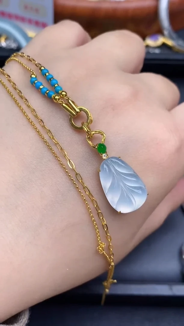 颈饰18K金镶嵌翡翠567-中国好珍宝