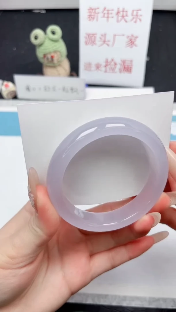 【闪购商品】石英质玉手镯未镶嵌107-56