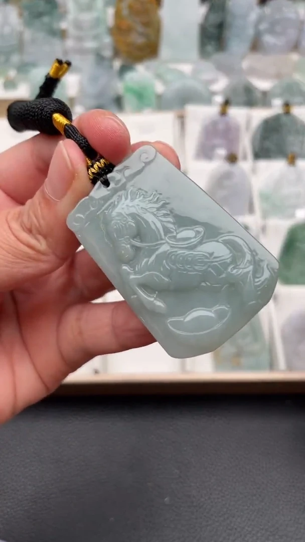 颈饰未镶嵌翡翠天然缅甸翡翠A货371