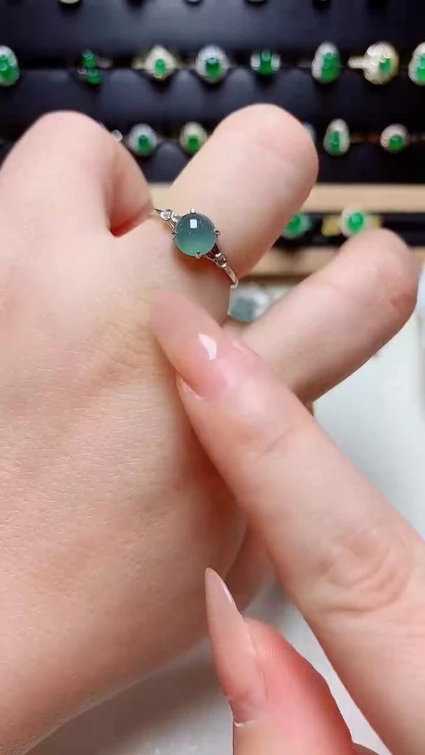 翡翠戒指银S925镶嵌天然翡翠s925银镶嵌