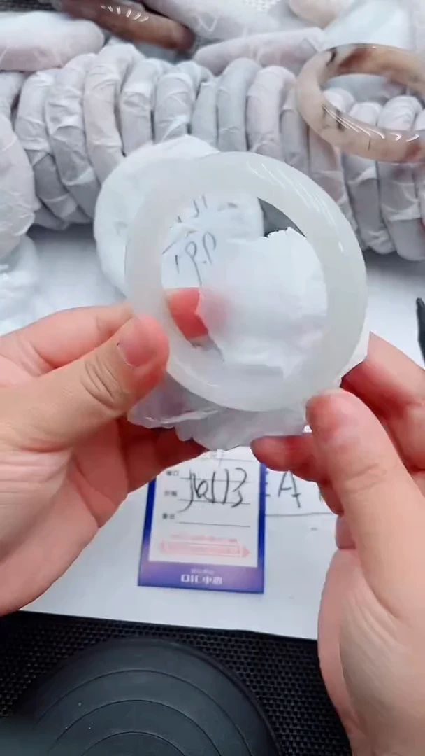 未镶嵌手镯石英质玉169-54-55