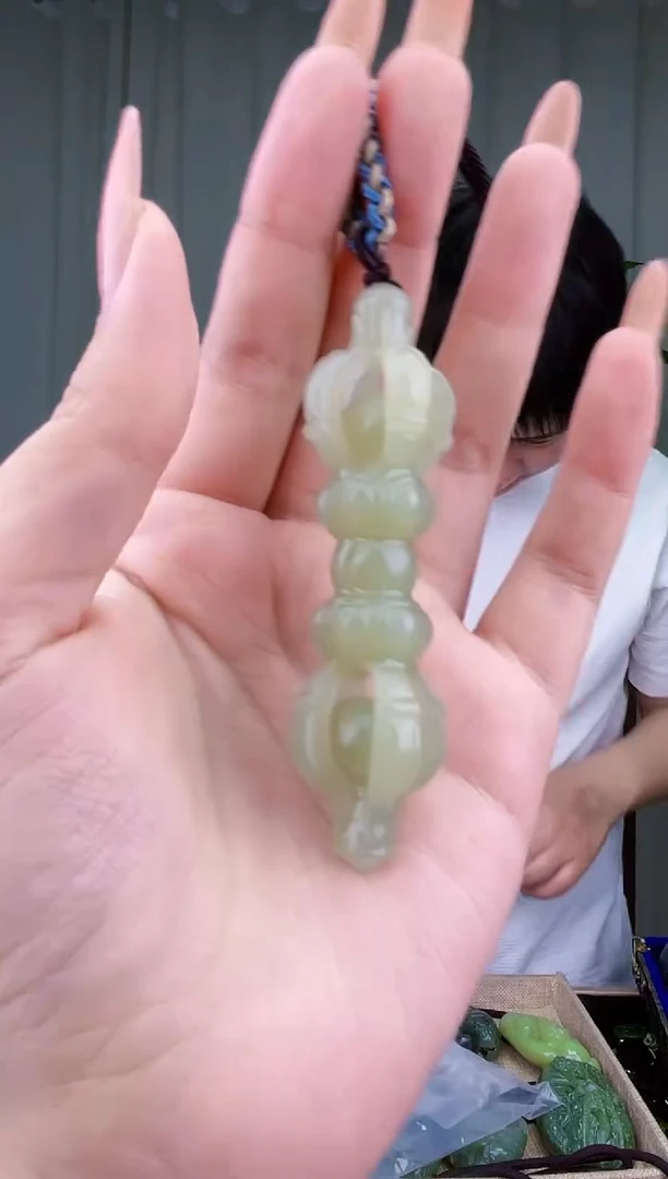 未镶嵌和田玉挂件拍一发一，多样性发货！