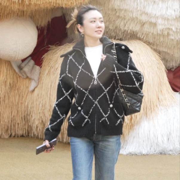 黑色小香风毛衣外套设计感菱格针织衫上衣