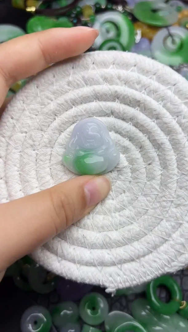 颈饰未镶嵌翡翠缅甸翡翠吊坠