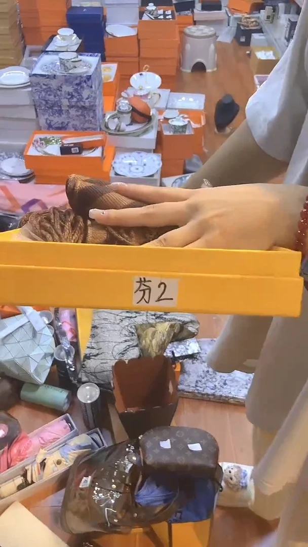 杯鸿辉家品牌瓷器，京东包邮！