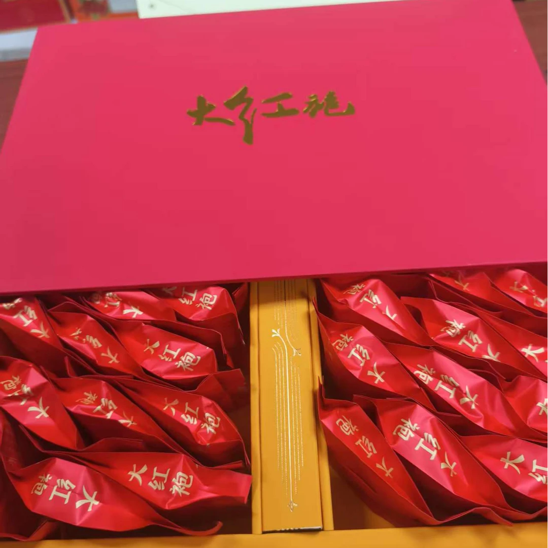 岩茶大红袍 茶叶礼盒装   红     孤