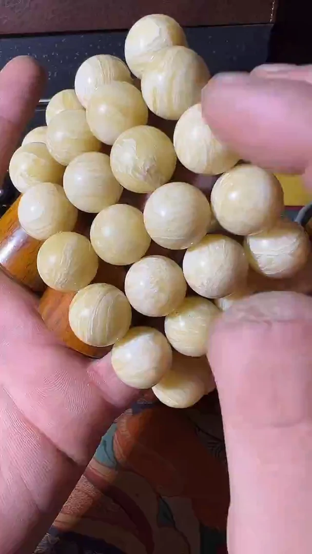 花梨木类手串手串A351