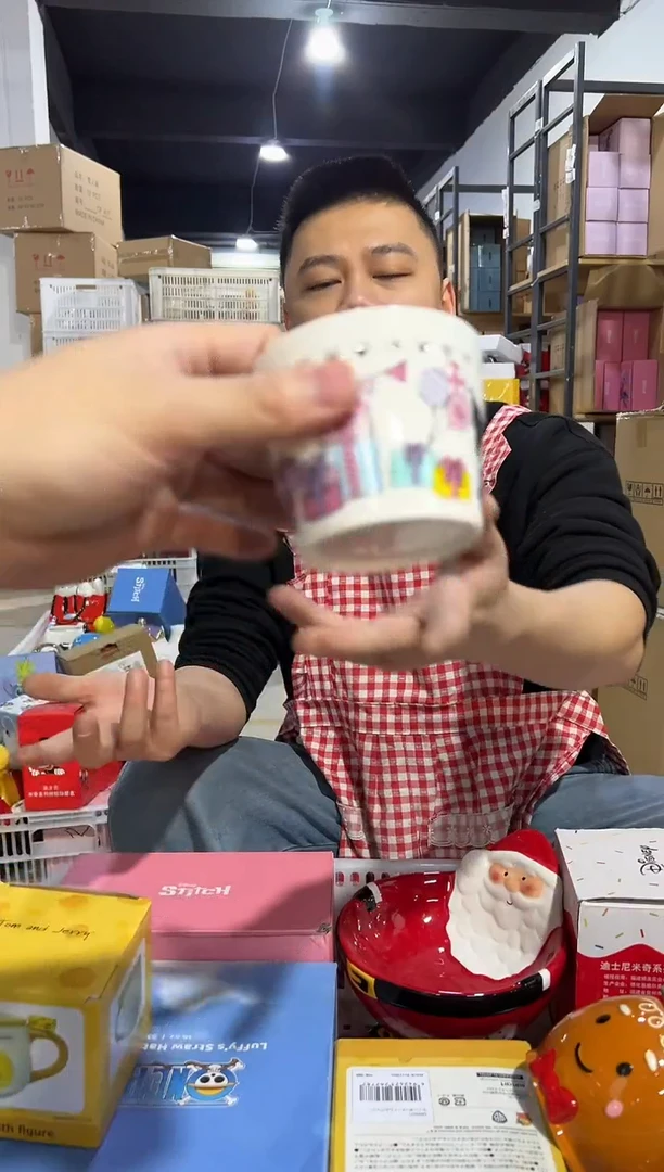 【闪购商品】杯库洛米镂空琉璃小茶杯