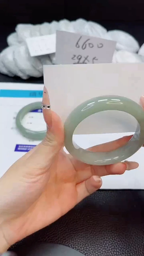 未镶嵌手镯石英质玉77-56