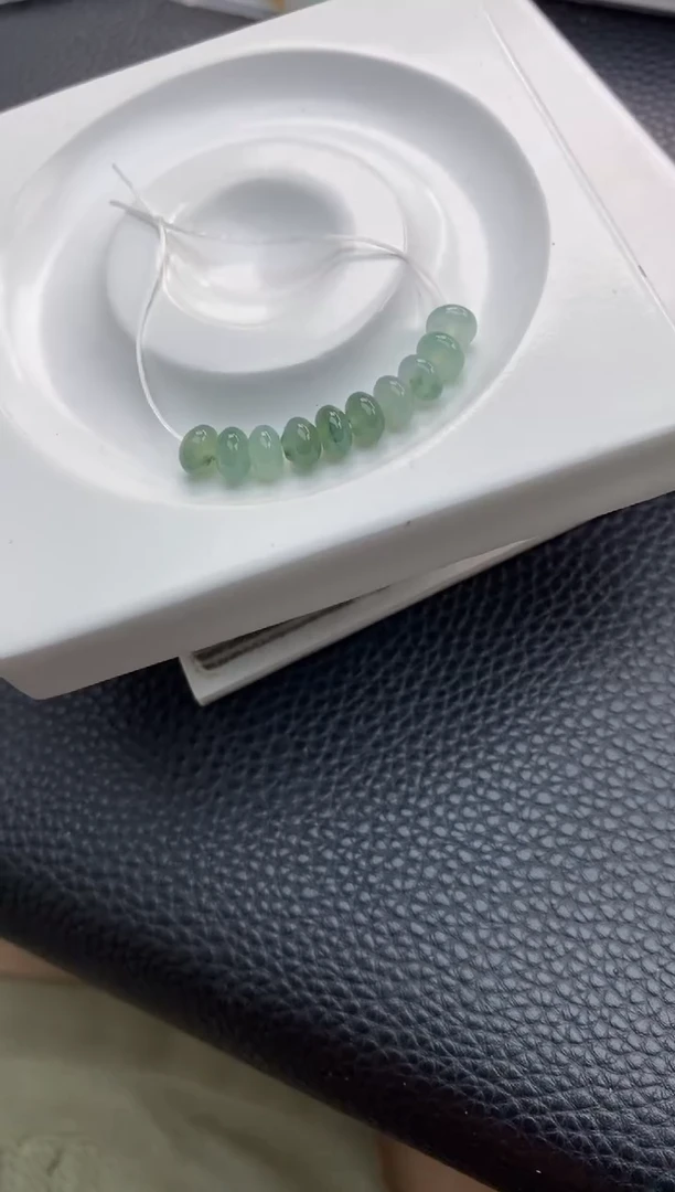 翡翠散珠48天然A货翡翠散珠