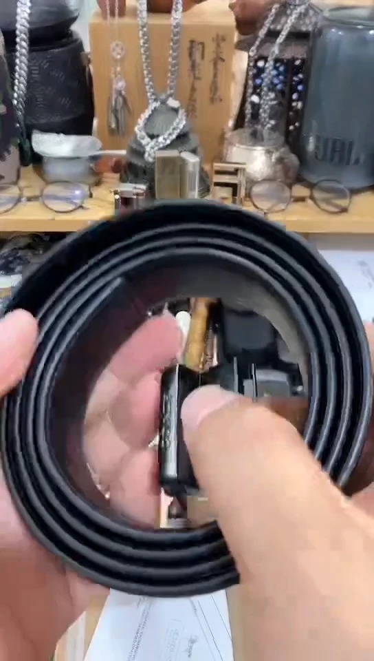 瓷片闪购商品  如图所示