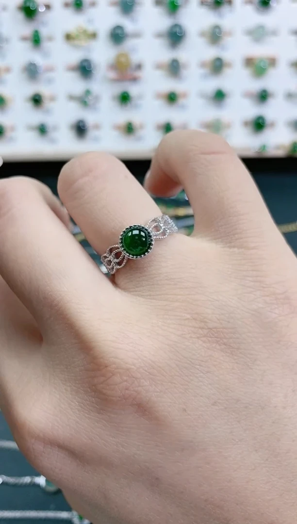 翡翠戒指银S925镶嵌天然翡翠