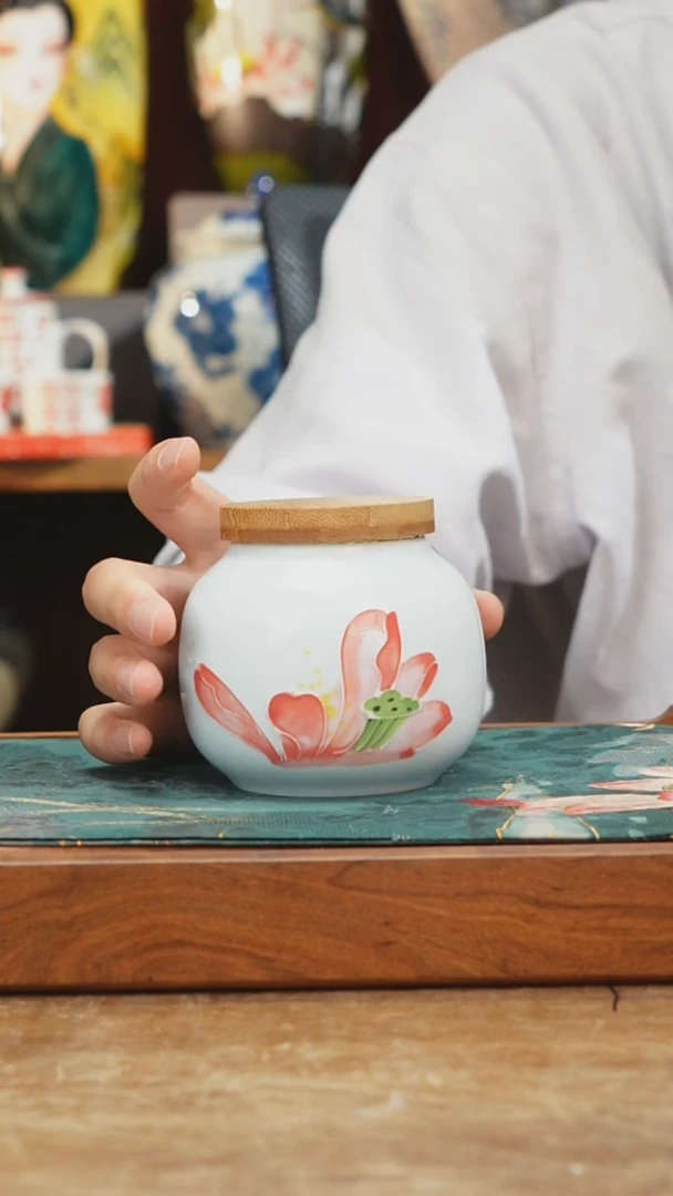 摆件景德镇釉下手绘陶瓷茶具，茶叶罐，咖啡杯