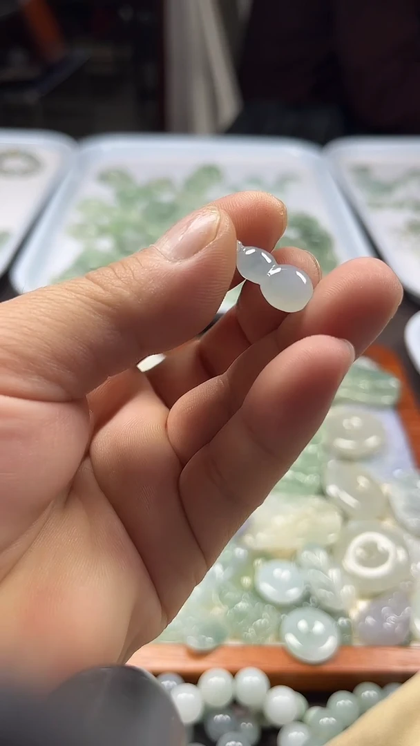 颈饰未镶嵌翡翠葫芦