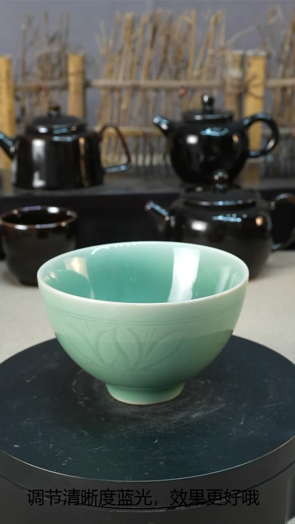 微瑕   是谁家的青瓷这么便宜啊！！！是云礼！！