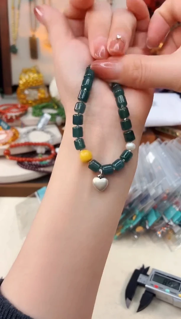 未镶嵌翡翠手饰@@A902H018547